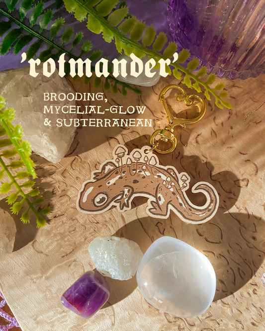 Rotmander ✧ Wooden Charm